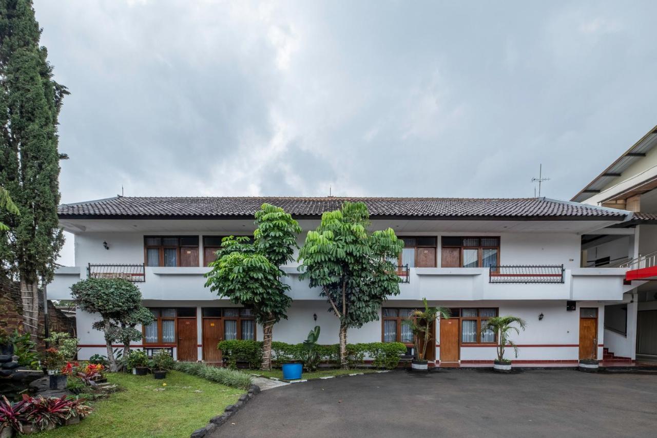 Narima Resort Hotel Lembang Buitenkant foto